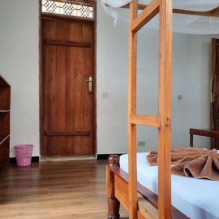 Kajificheni House Bed and Breakfast Nungwi Exteriör bild