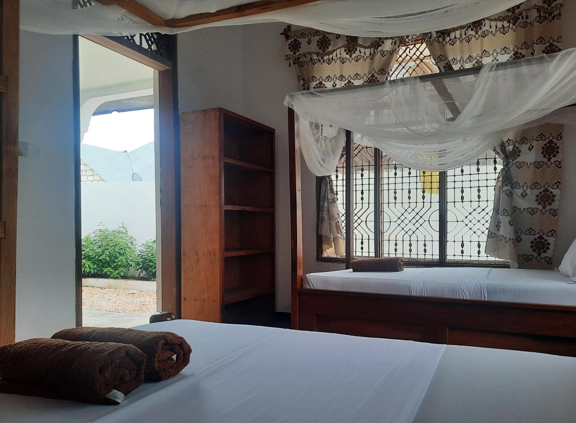 Kajificheni House Bed and Breakfast Nungwi Exteriör bild